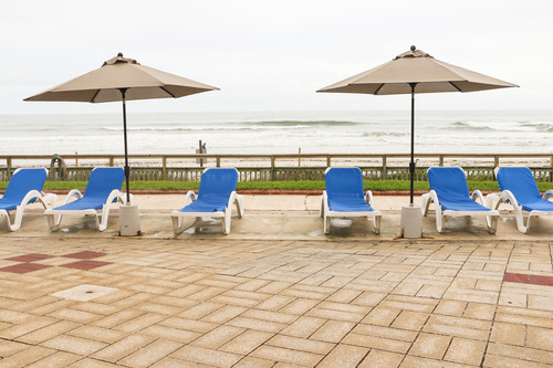 Oceanfront - Two Double Beds Photo 6